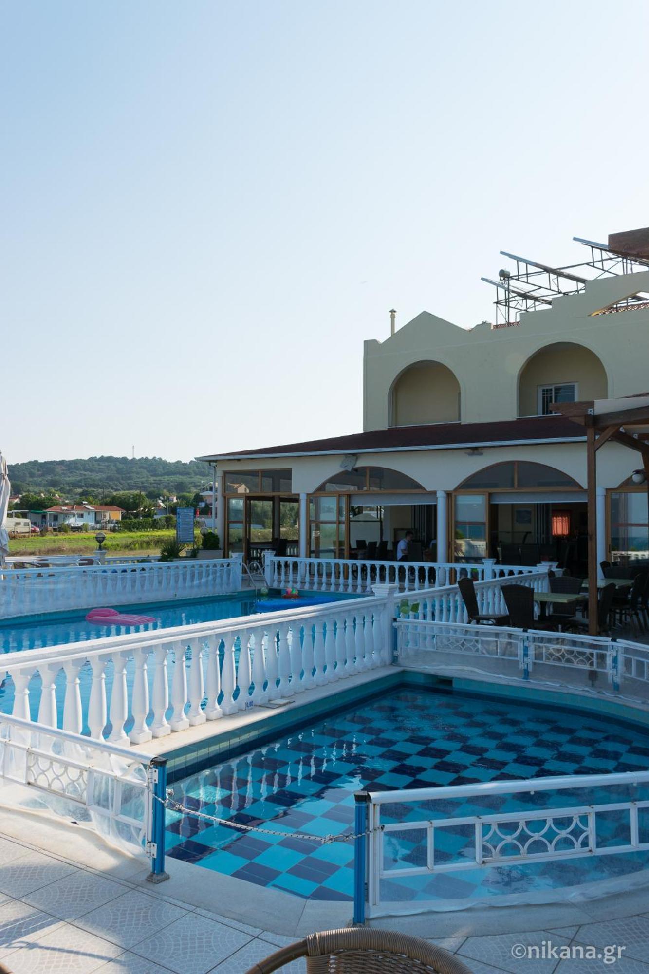 Katerina Hotel คานาลี ภายนอก รูปภาพ